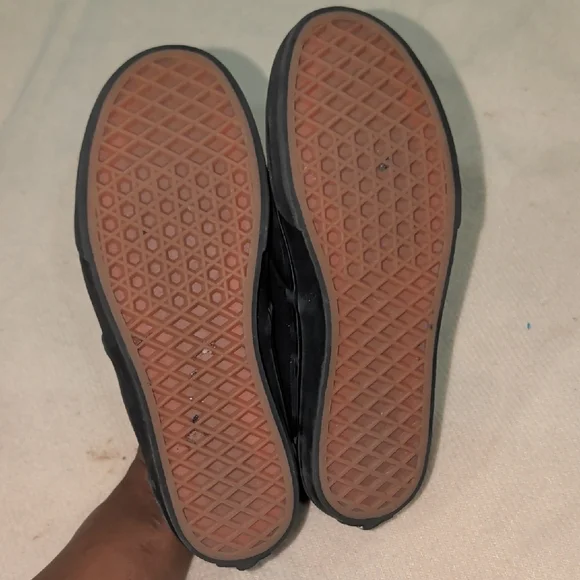 VANS•Youth Authentic Sneakers - Picture 9 of 9